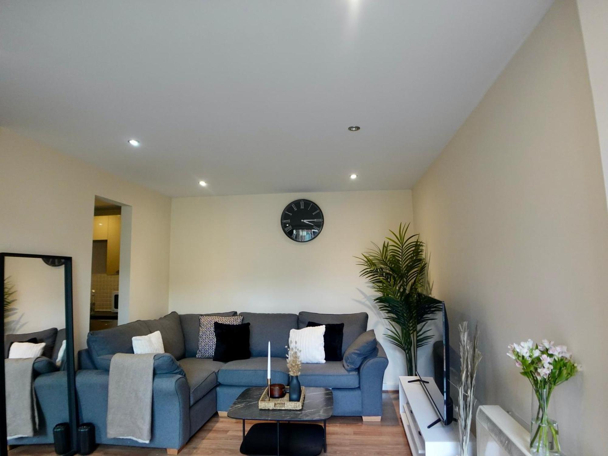 Modern Spacious Apartment In Digbeth With Balcony - Netflix, Youtube, Amazon Tv, Superfast Wifi - Just 10 Mins To Birmingham Centre, Bullring, Train, Coach Station And Birmingham Fc Εξωτερικό φωτογραφία